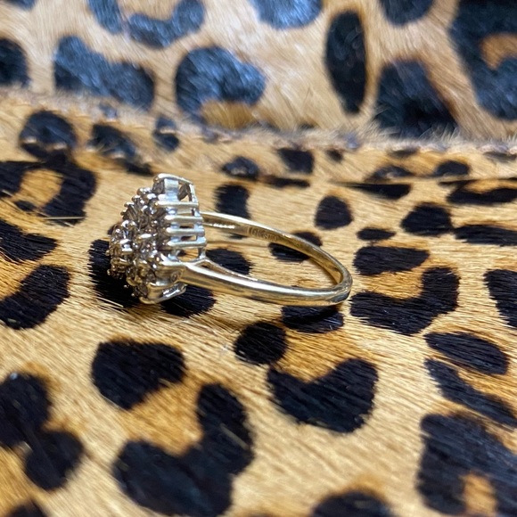 10k yellow gold size 7.25 .66 diamond cluster ring - Picture 5 of 8